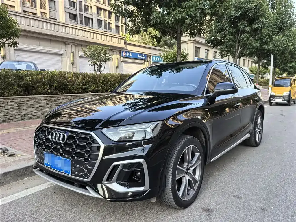 Audi Q5L 2022 из CN, фото 1