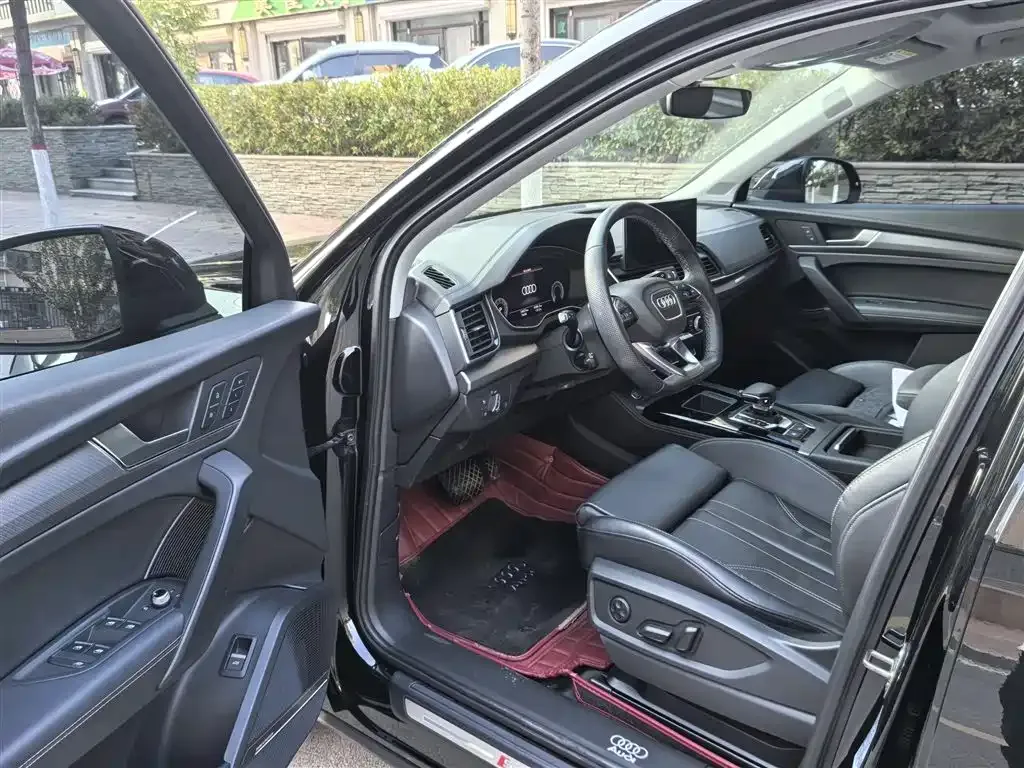 Audi Q5L 2022 из CN, фото 8