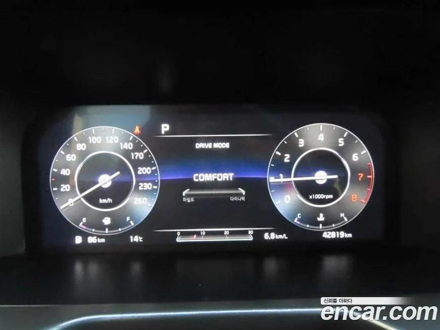 Kia Sorento — фото 10