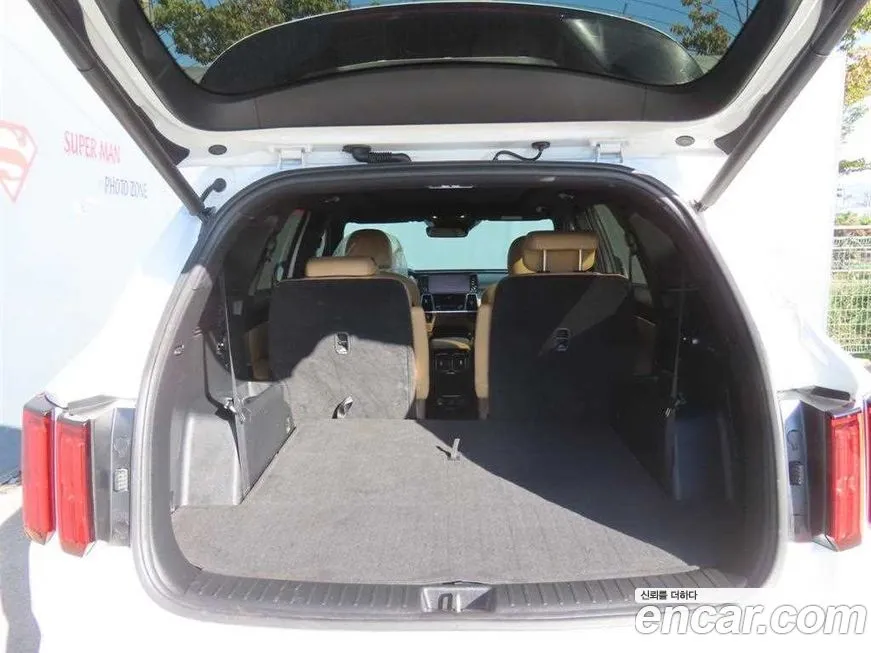 Kia Sorento — фото 5