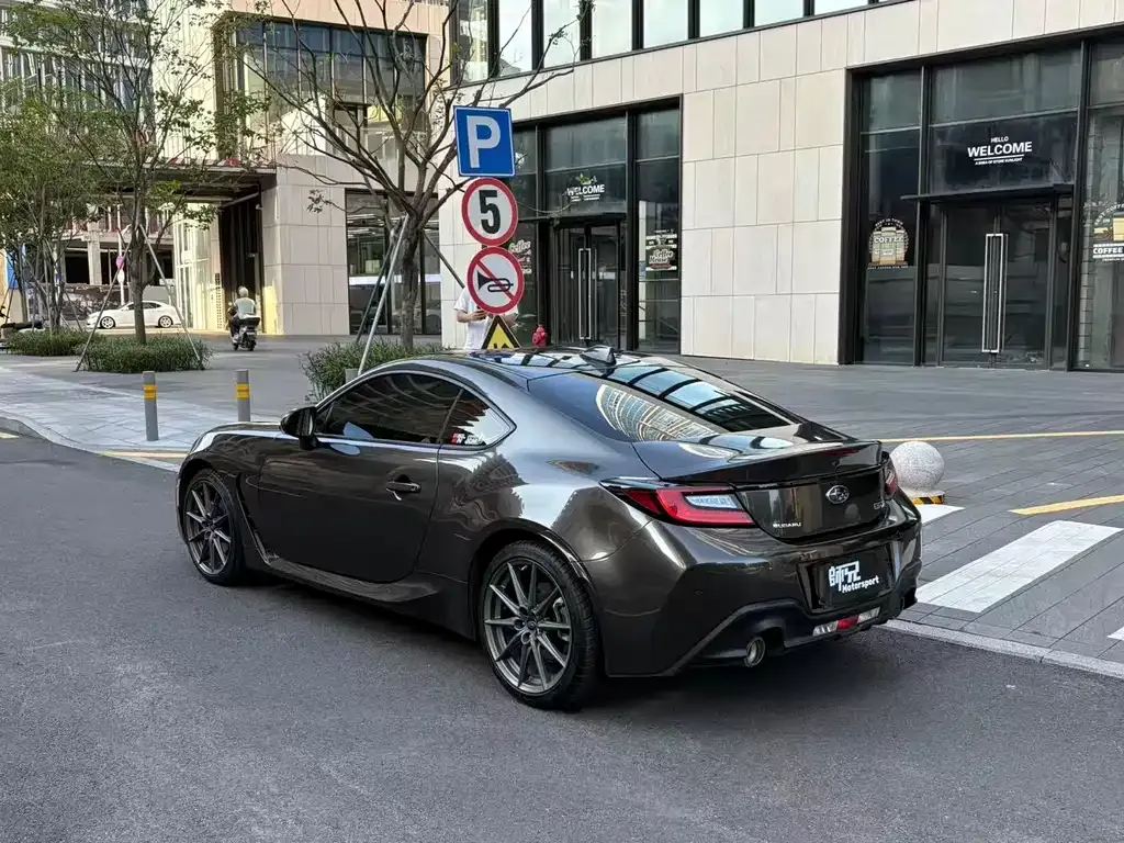 Subaru BRZ — фото 4
