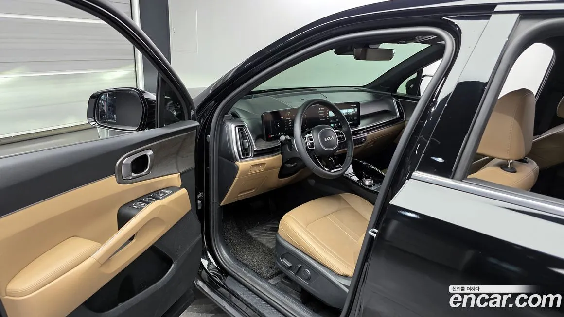 Kia Sorento — фото 10