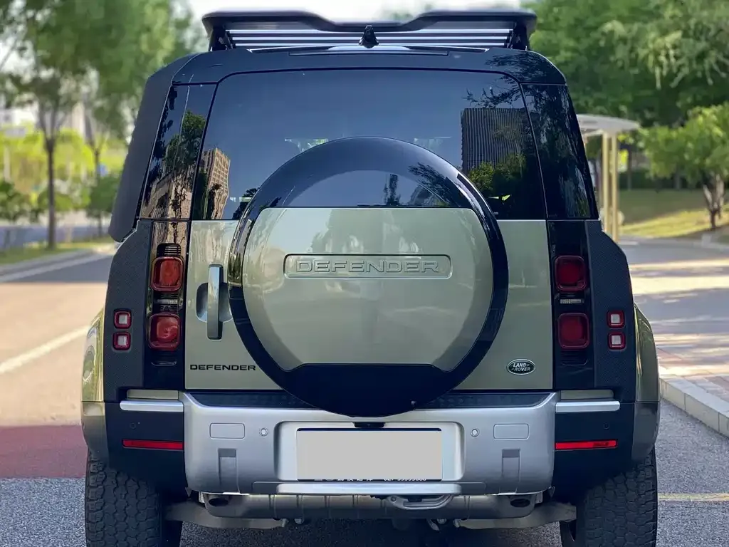 Land Rover Defender — фото 4