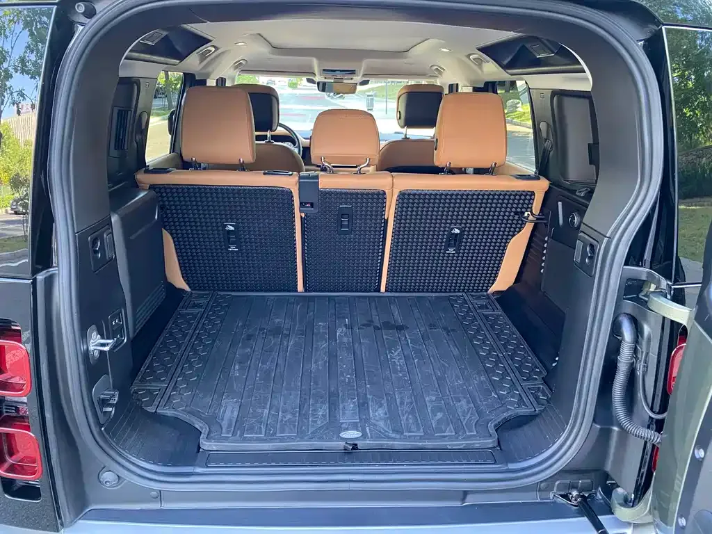 Land Rover Defender — фото 7