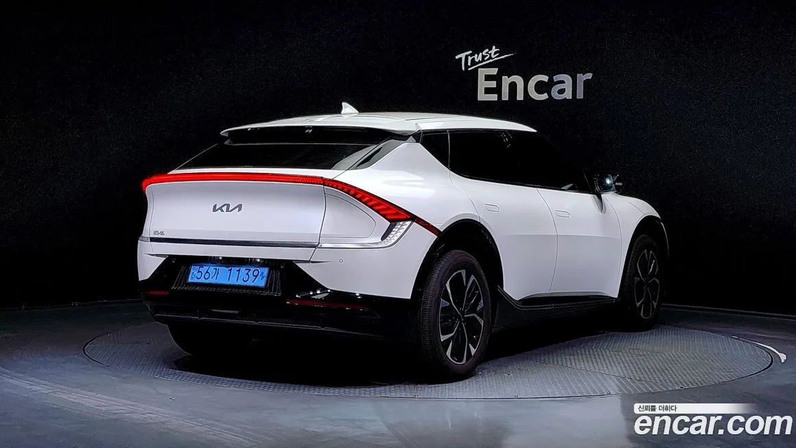 Kia EV6 — фото 2