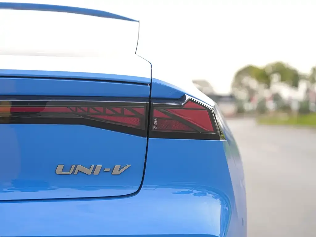 Changan UNI-V 2022 из CN, фото 10