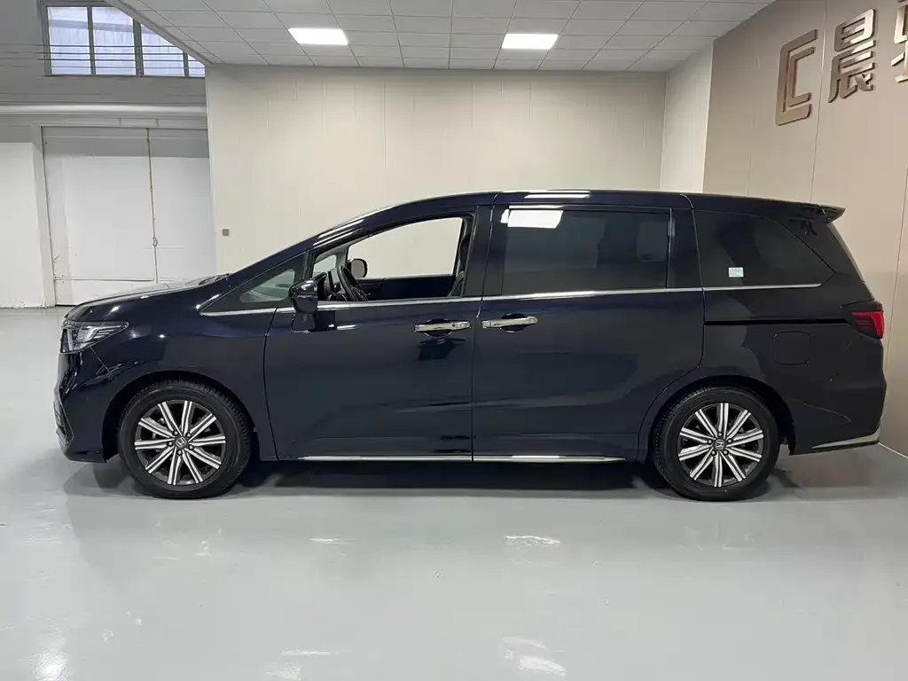 Honda Odyssey 2024 из CN, фото 7
