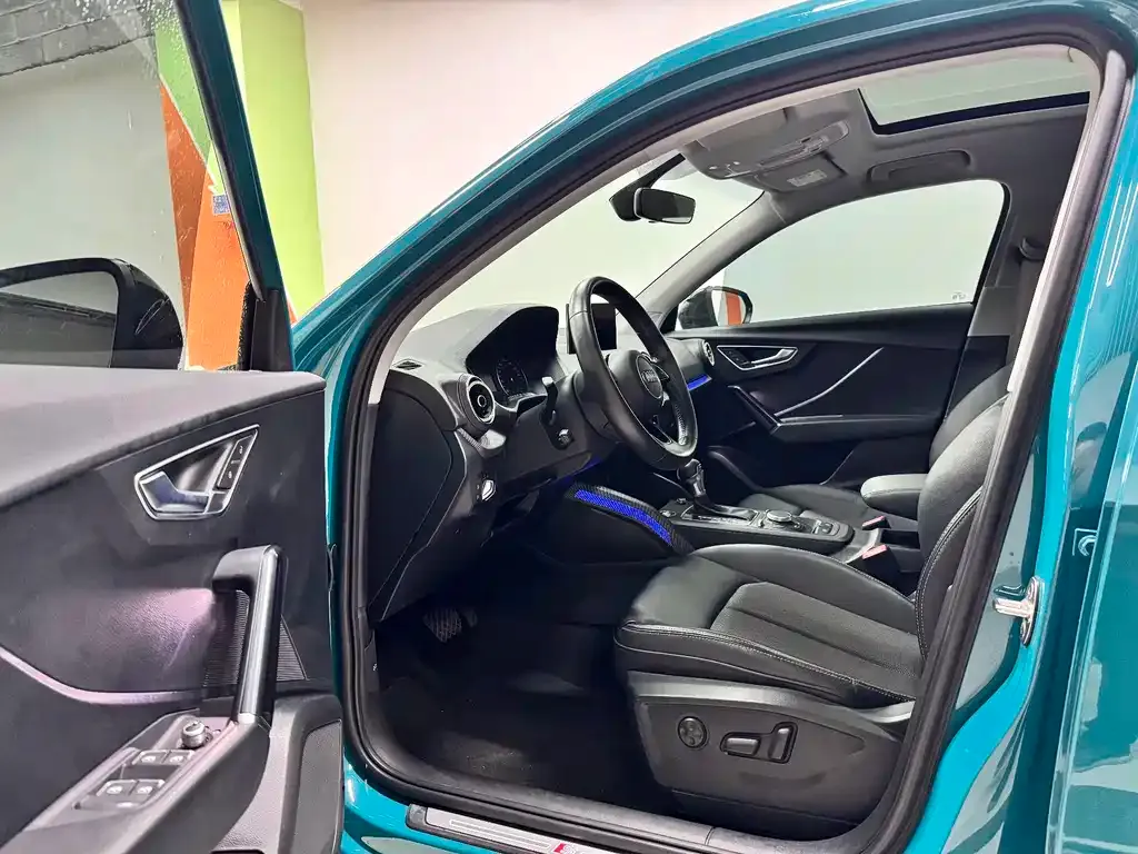 Audi Q2L 2021 из CN, фото 4