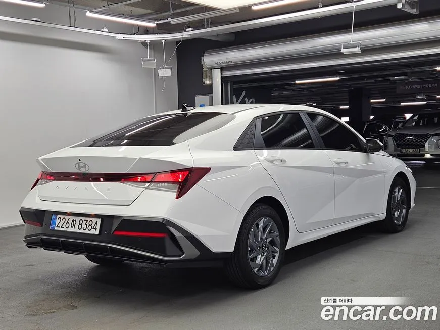 Hyundai AVANTE — фото 4