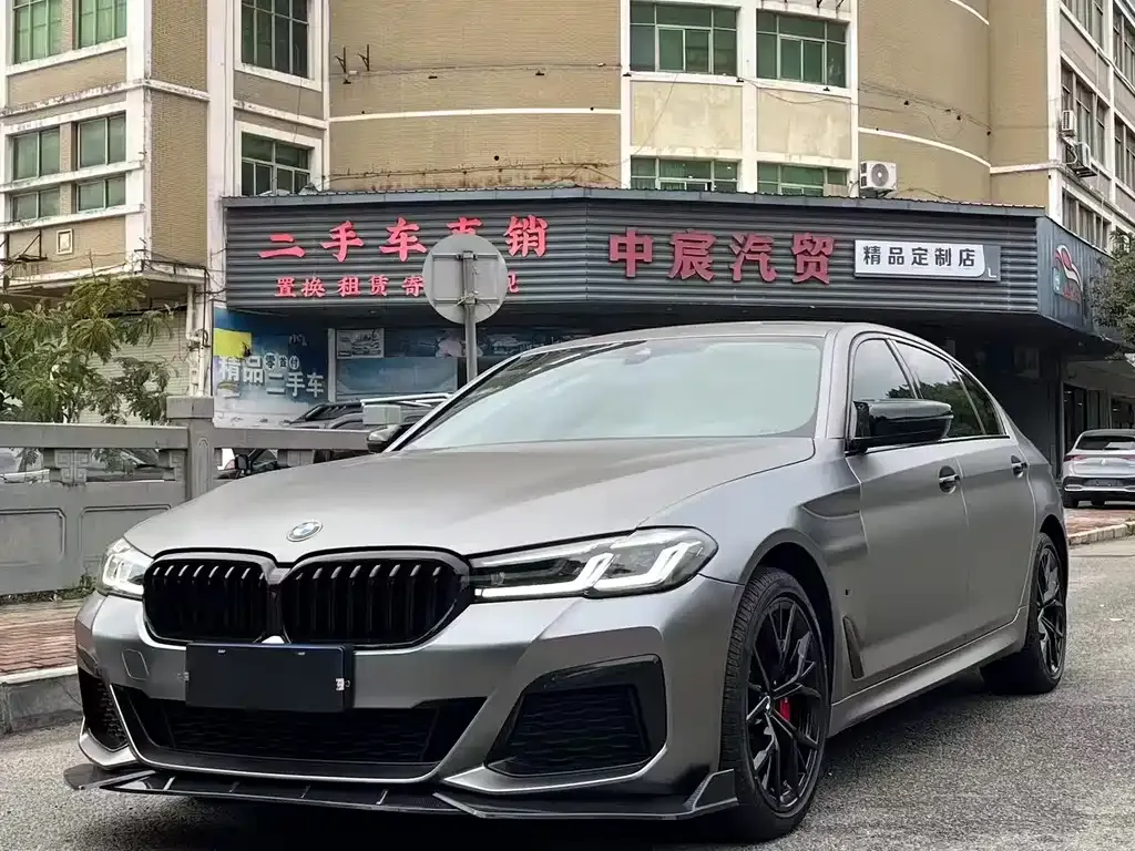 BMW 5 Series 2022 из CN, фото 1