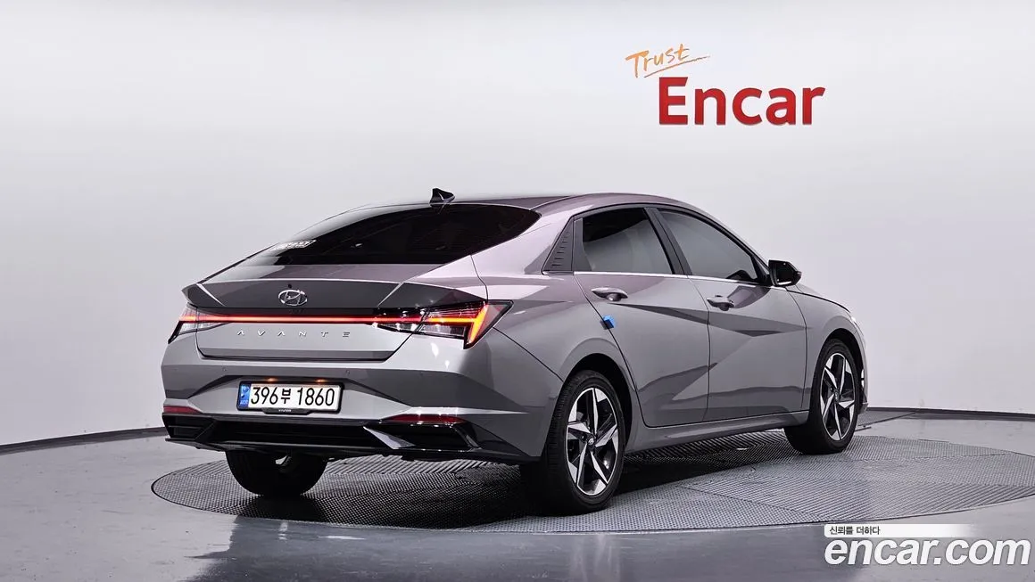 Hyundai AVANTE — фото 2