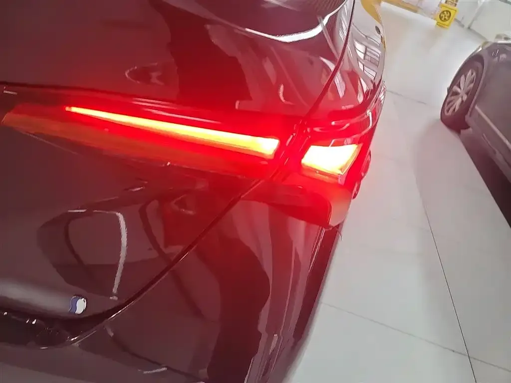 Toyota Avalon 2024 из CN, фото 8