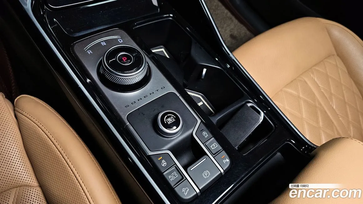 Kia Sorento — фото 9