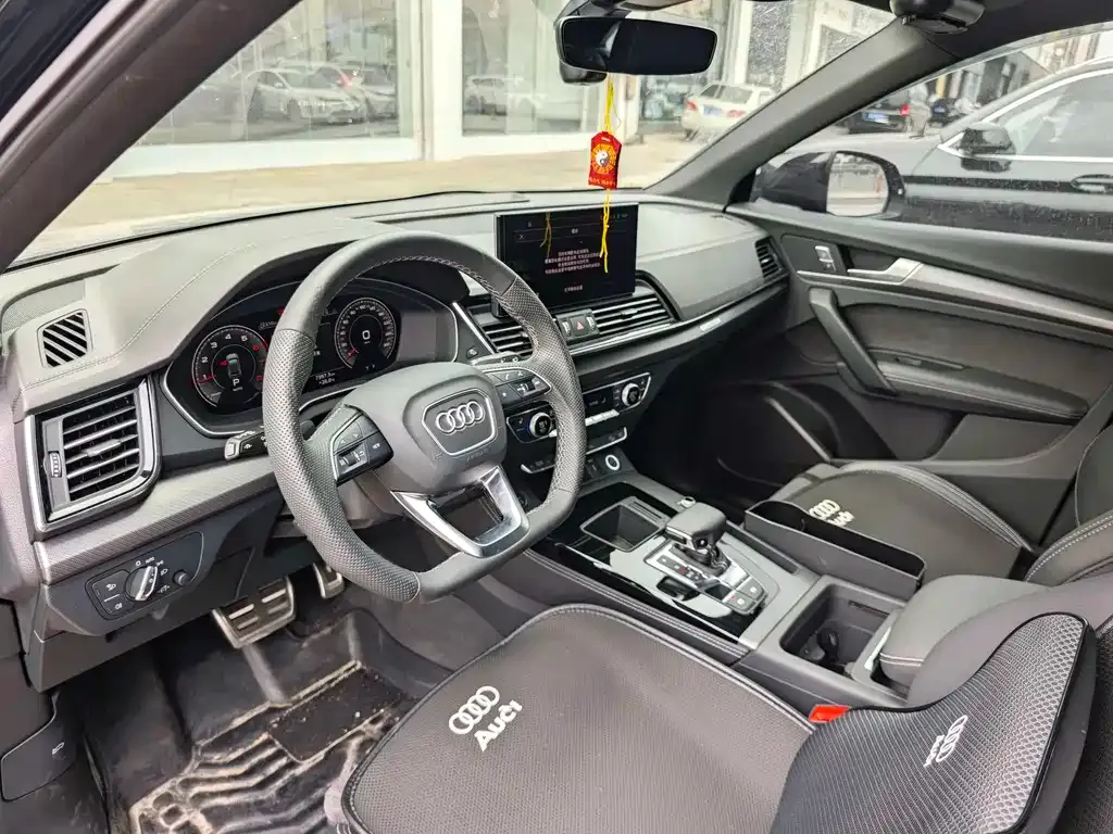 Audi Q5L Sportback 2024 из CN, фото 5