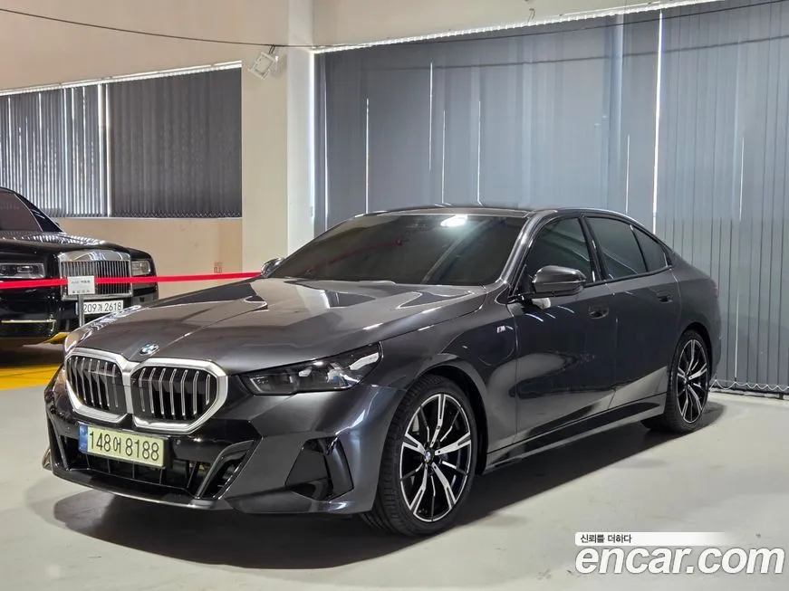 BMW 5-Series 2024 из KR, фото 1