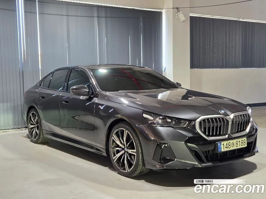 BMW 5-Series 2024 из KR, фото 3