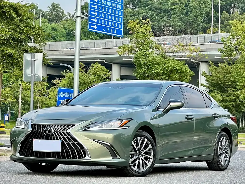 Lexus ES 2025 из CN, фото 1