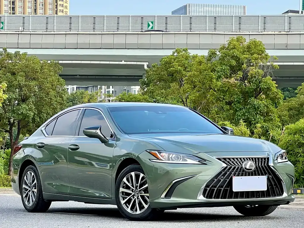 Lexus ES 2025 из CN, фото 3