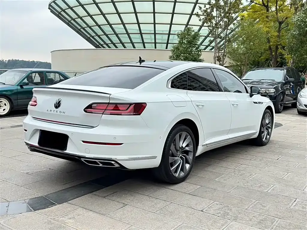Volkswagen CC — фото 9