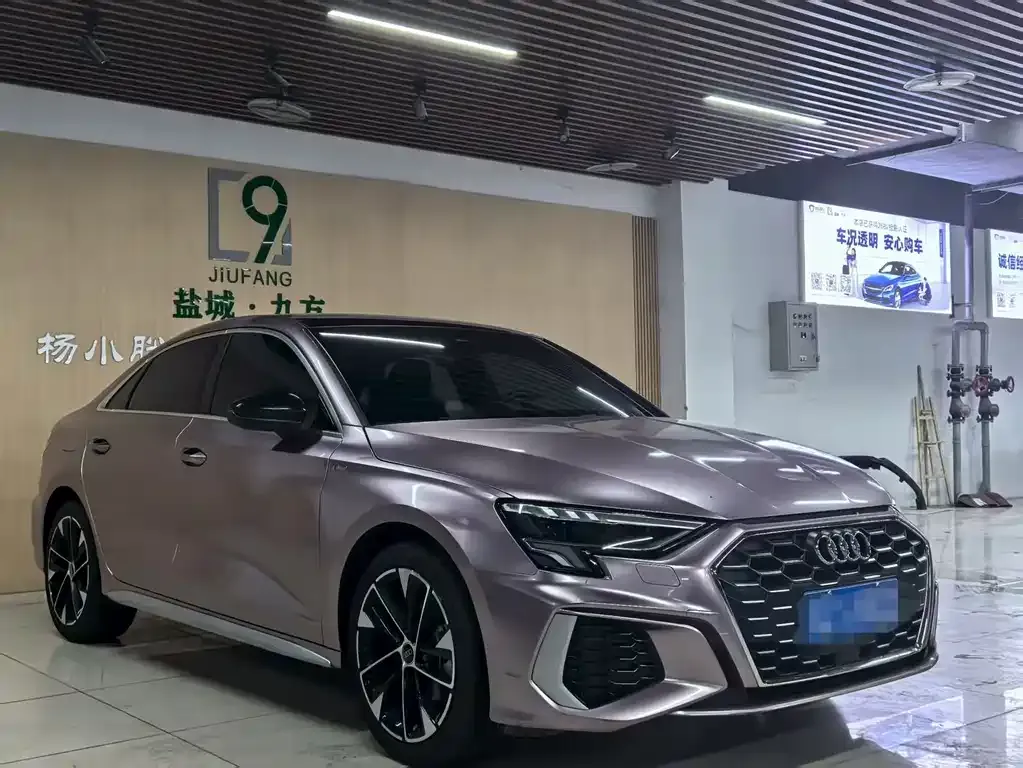Audi A3 2023 из CN, фото 3