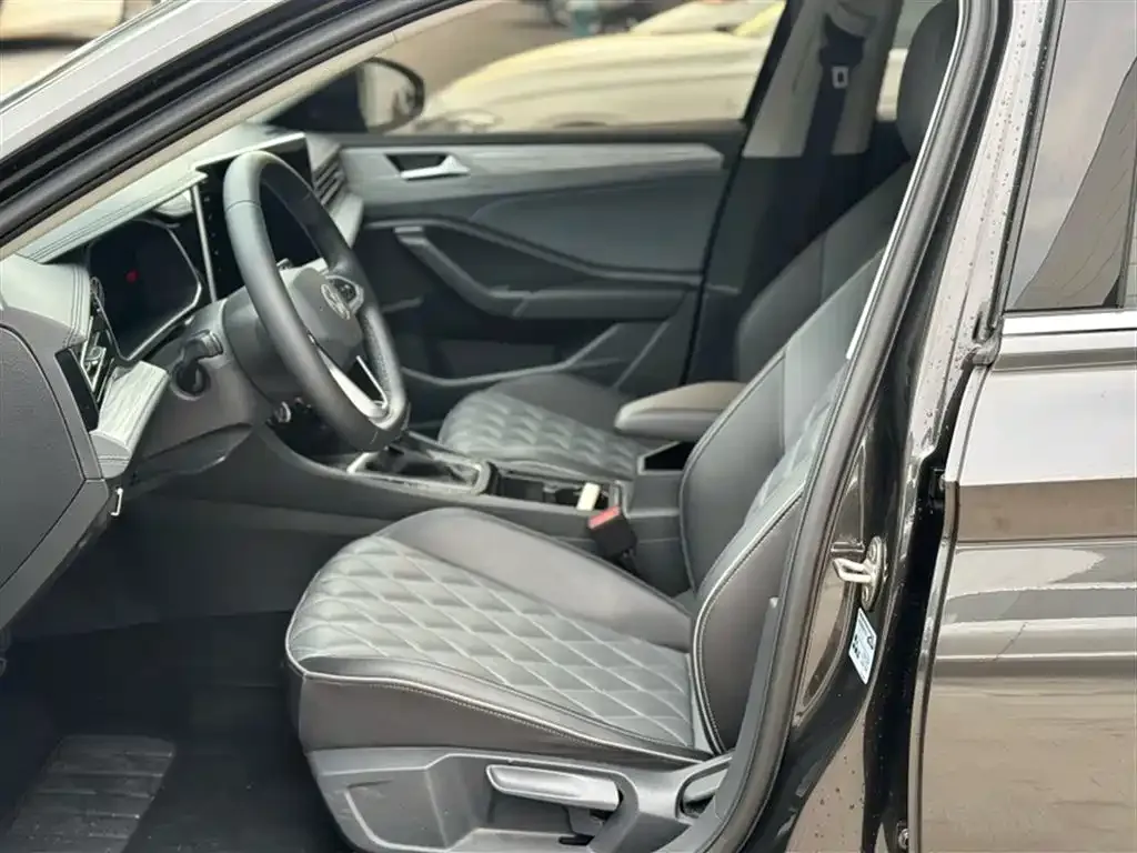 Volkswagen Sagitar 2024 из CN, фото 3