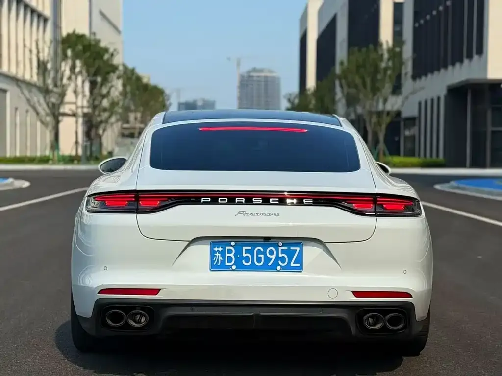 Porsche Panamera 2023 из CN, фото 5