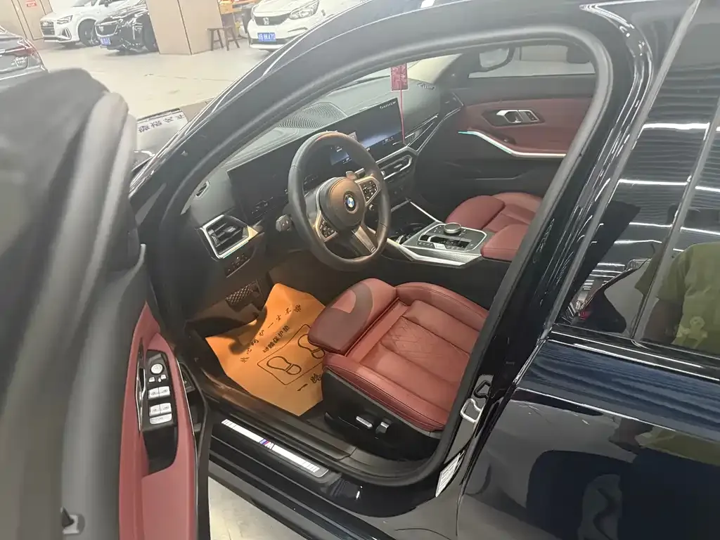 BMW 3 Series 2023 из CN, фото 5