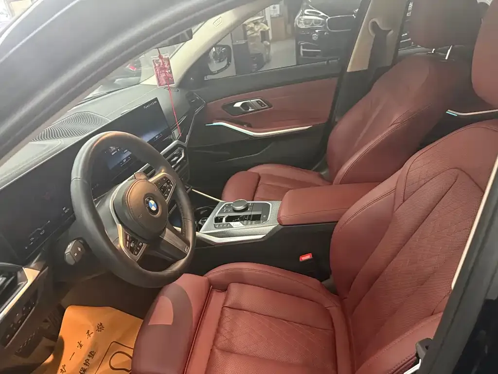 BMW 3 Series 2023 из CN, фото 6