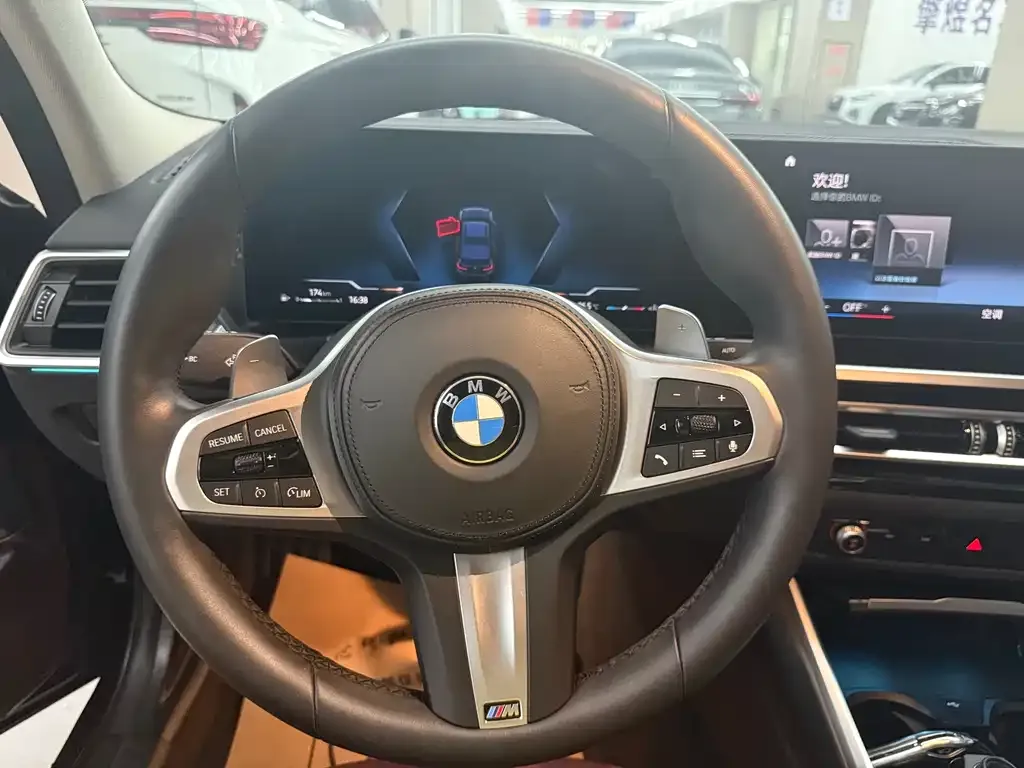 BMW 3 Series 2023 из CN, фото 8