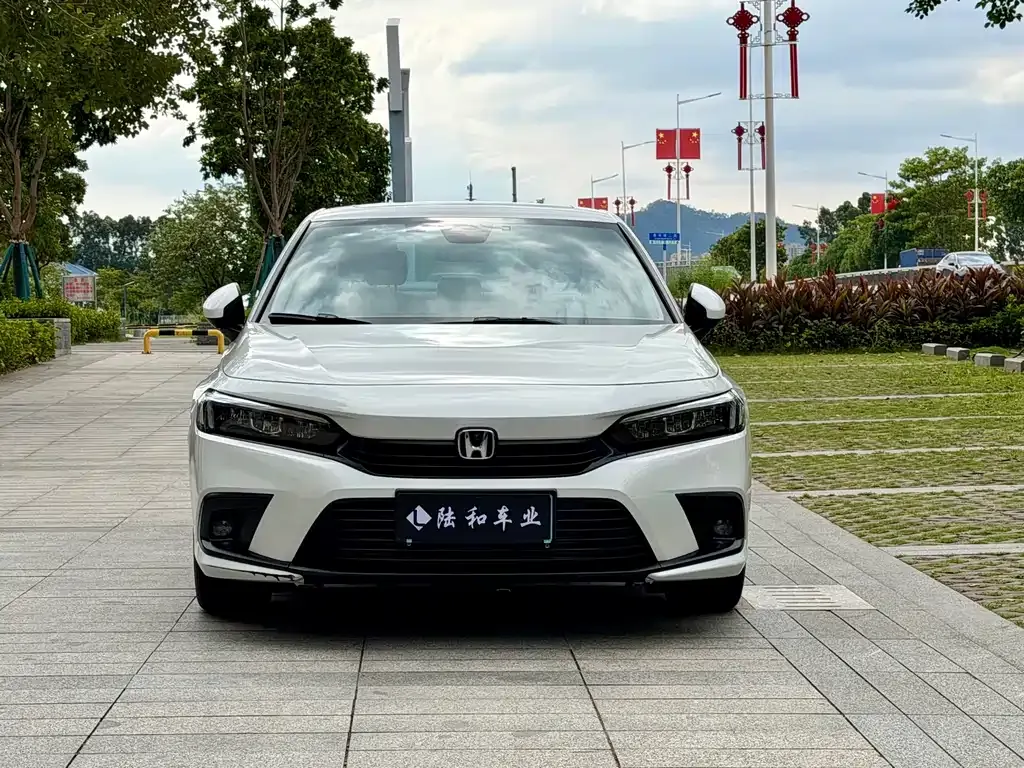 Honda Civic — фото 2