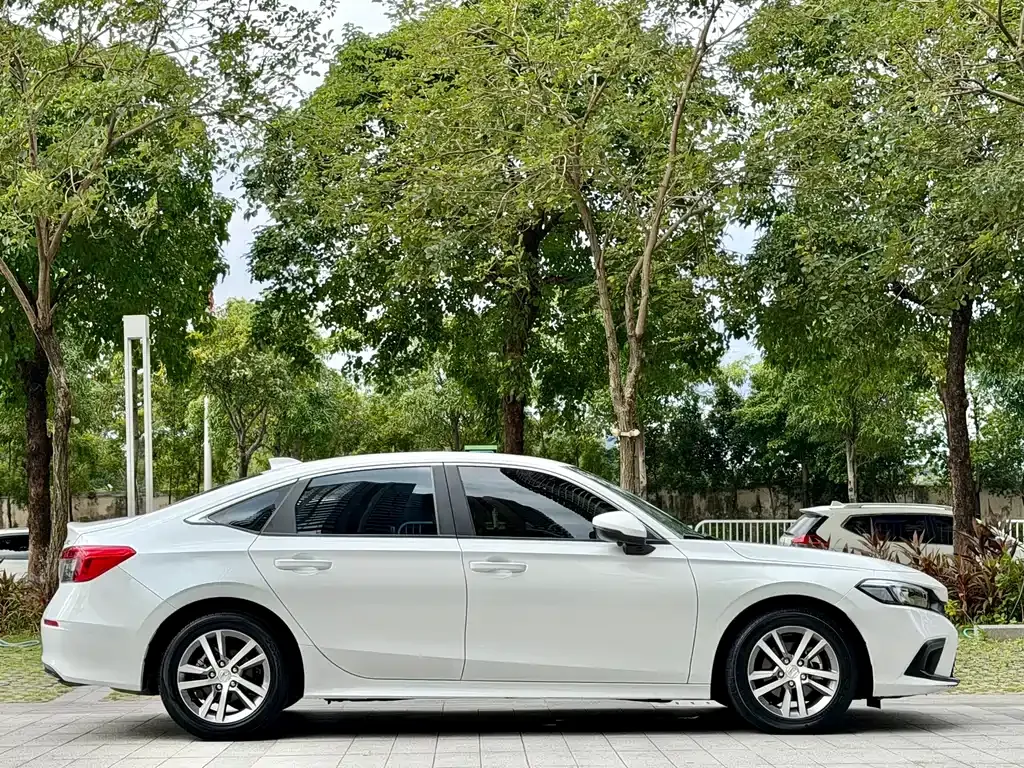 Honda Civic — фото 4