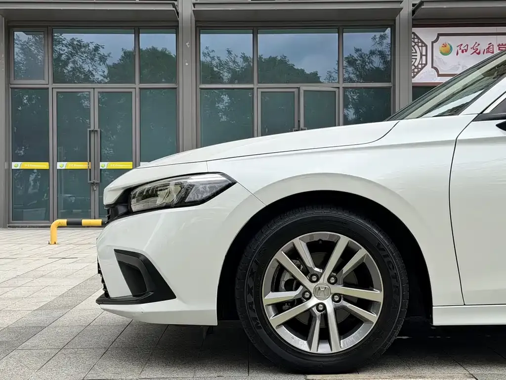 Honda Civic — фото 6