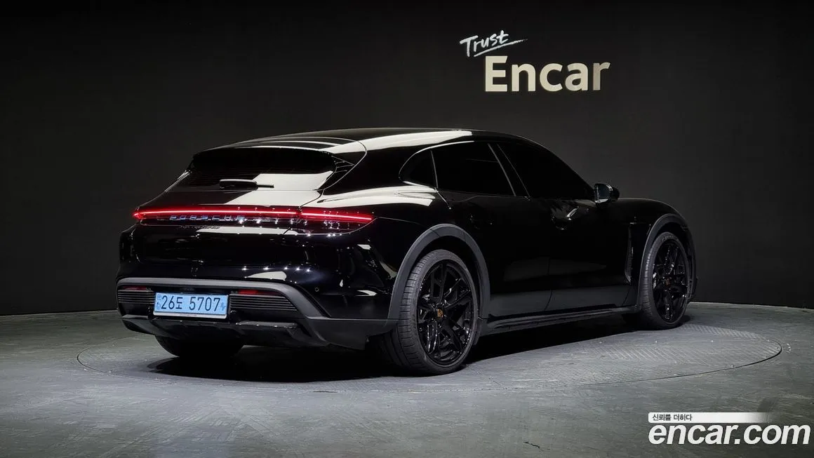Porsche Taycan 2022 из KR, фото 2