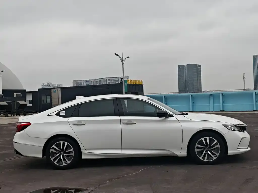 Honda Inspire — фото 4