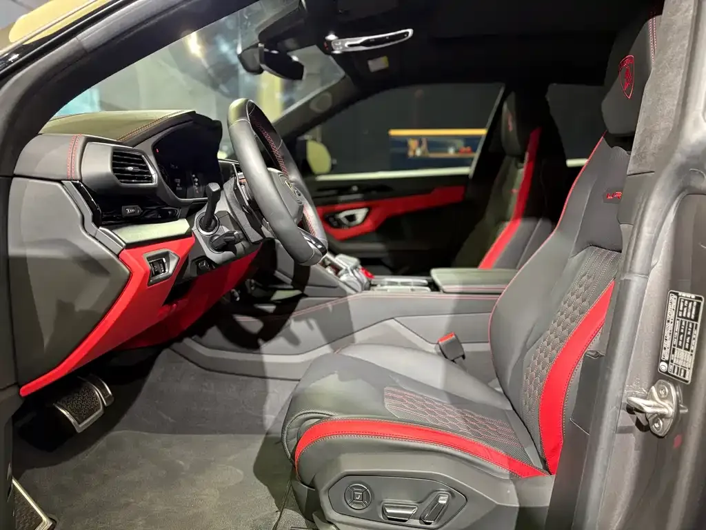 Lamborghini Urus 2024 из CN, фото 10
