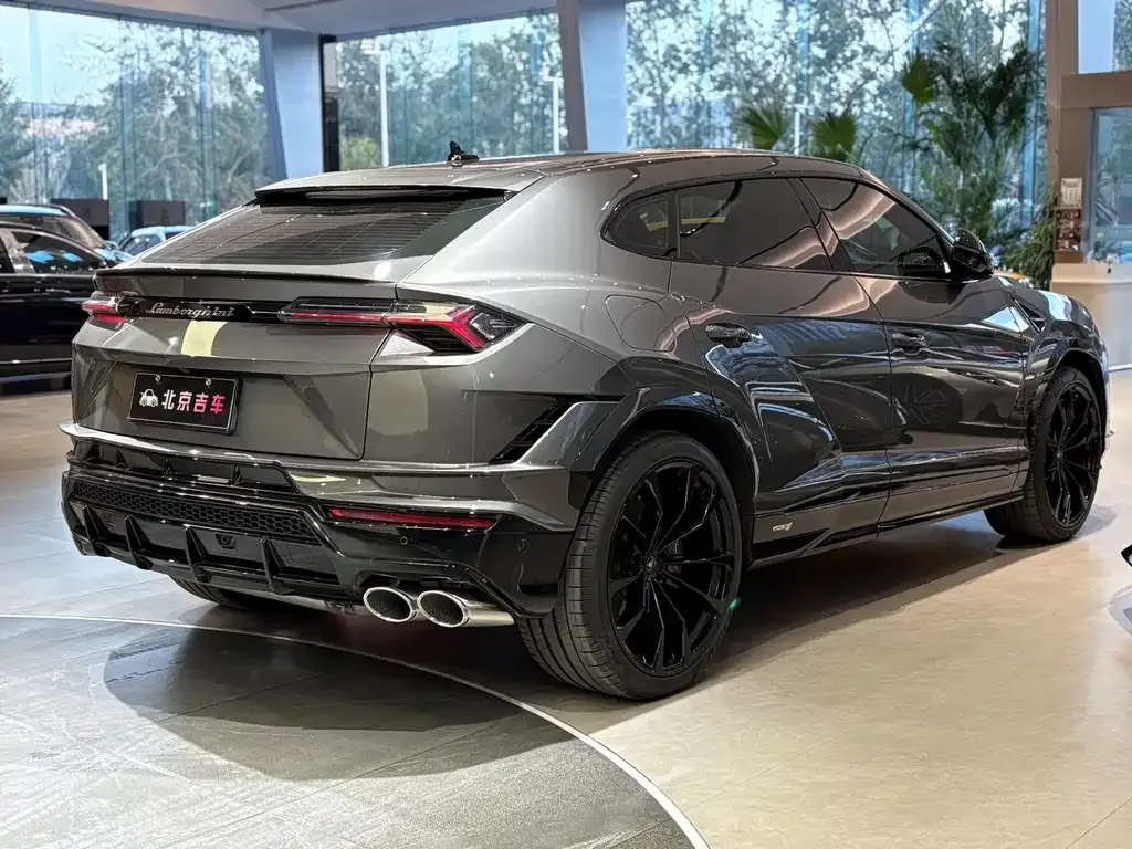 Lamborghini Urus 2024 из CN, фото 5