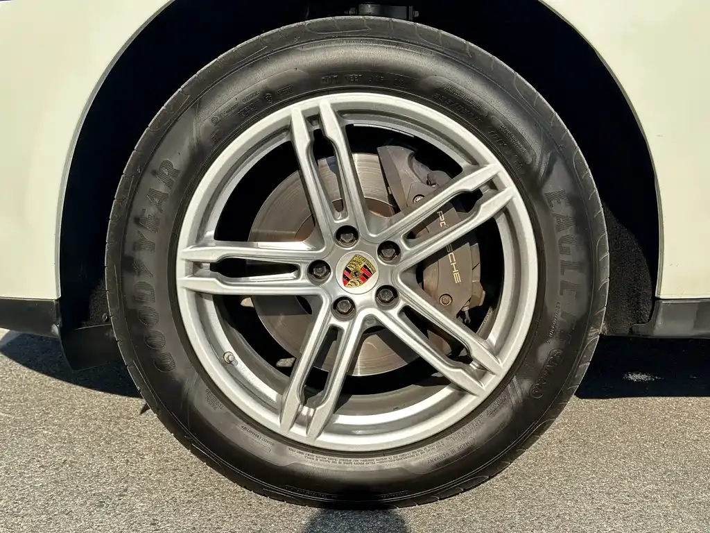 Porsche Macan 2023 из CN, фото 8