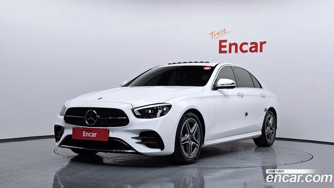 Mercedes-Benz E-Class — фото 1