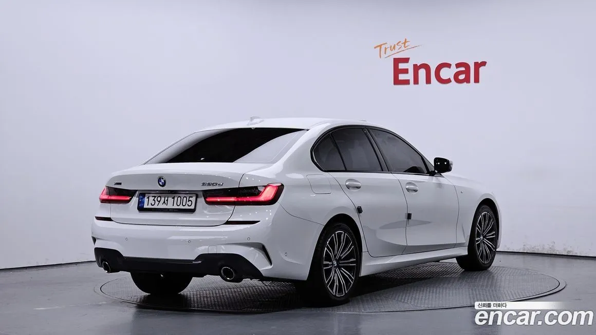 BMW 3-Series 2021 из KR, фото 2