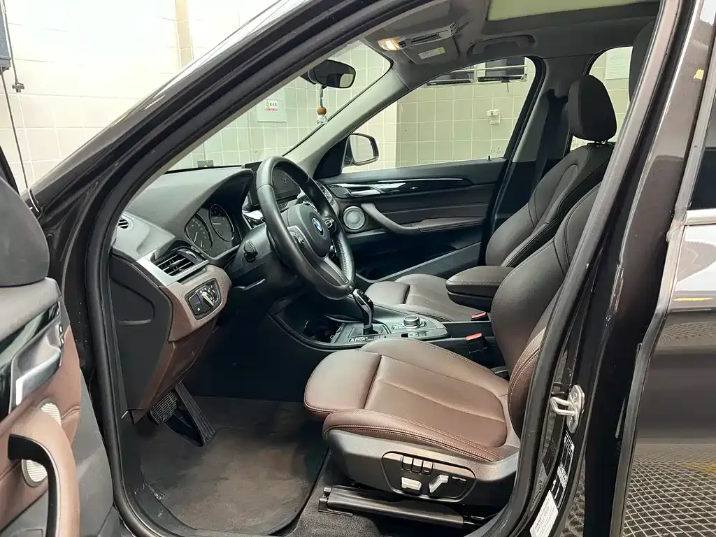BMW X1 2022 из CN, фото 10