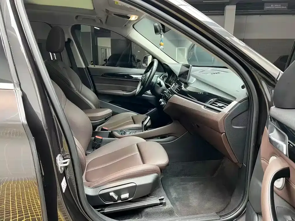 BMW X1 2022 из CN, фото 7