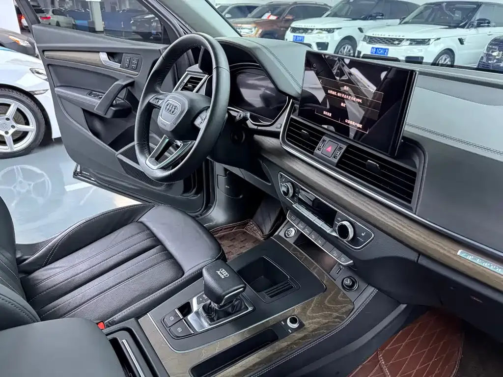 Audi Q5L 2022 из CN, фото 10