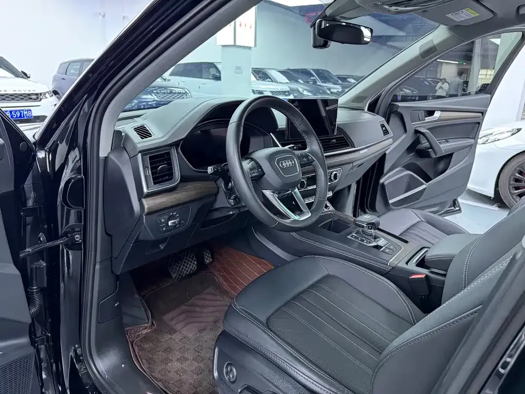 Audi Q5L 2022 из CN, фото 6