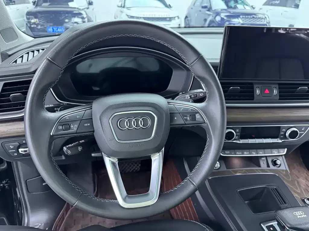 Audi Q5L 2022 из CN, фото 7