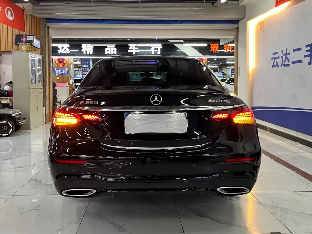 Mercedes-Benz E-Class (Import) — фото 4