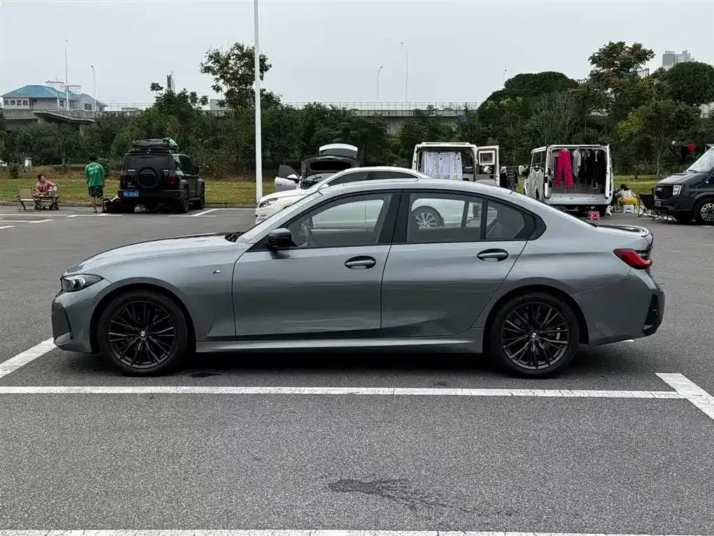 BMW 3 Series 2023 из CN, фото 10