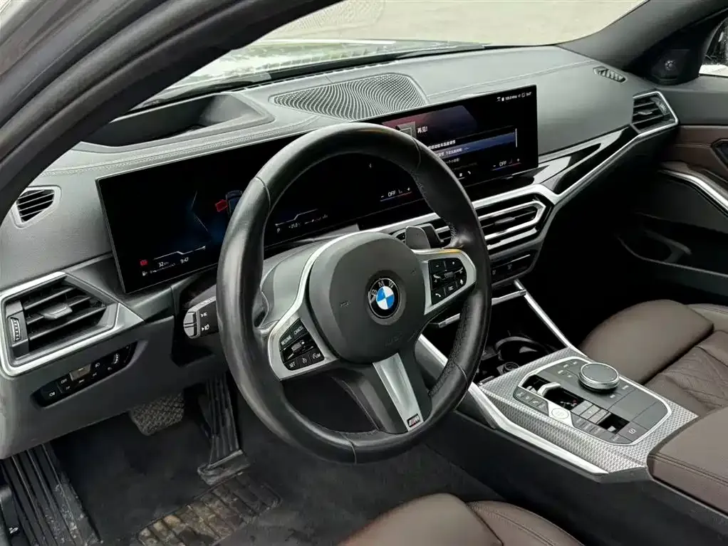 BMW 3 Series 2023 из CN, фото 2