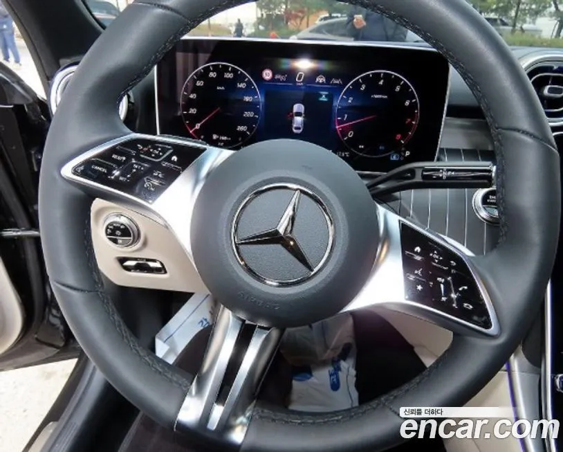 Mercedes-Benz C-Class 2025 из KR, фото 10
