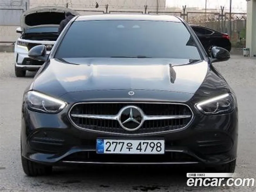 Mercedes-Benz C-Class 2025 из KR, фото 2