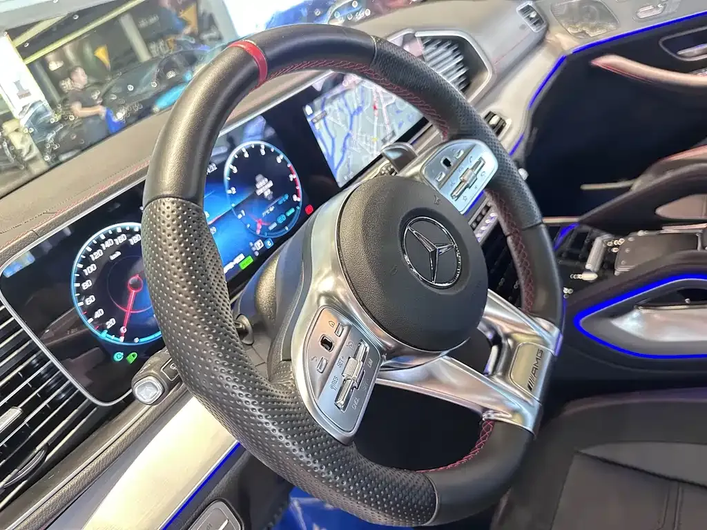 Mercedes-Benz GLE AMG — фото 8
